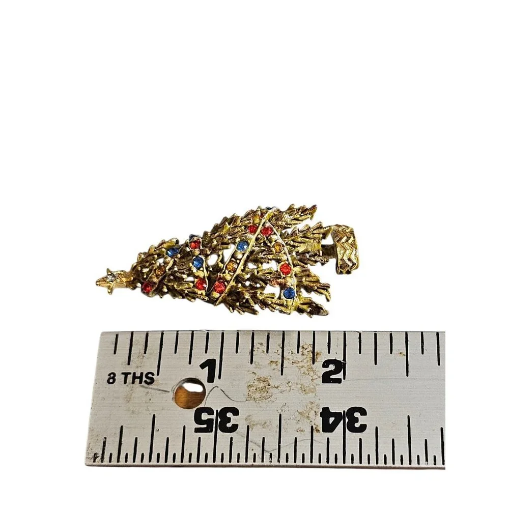 Vintage ART  2” Christmas Tree Brooch Gold Tone Multicolor Rhinestones  Holiday